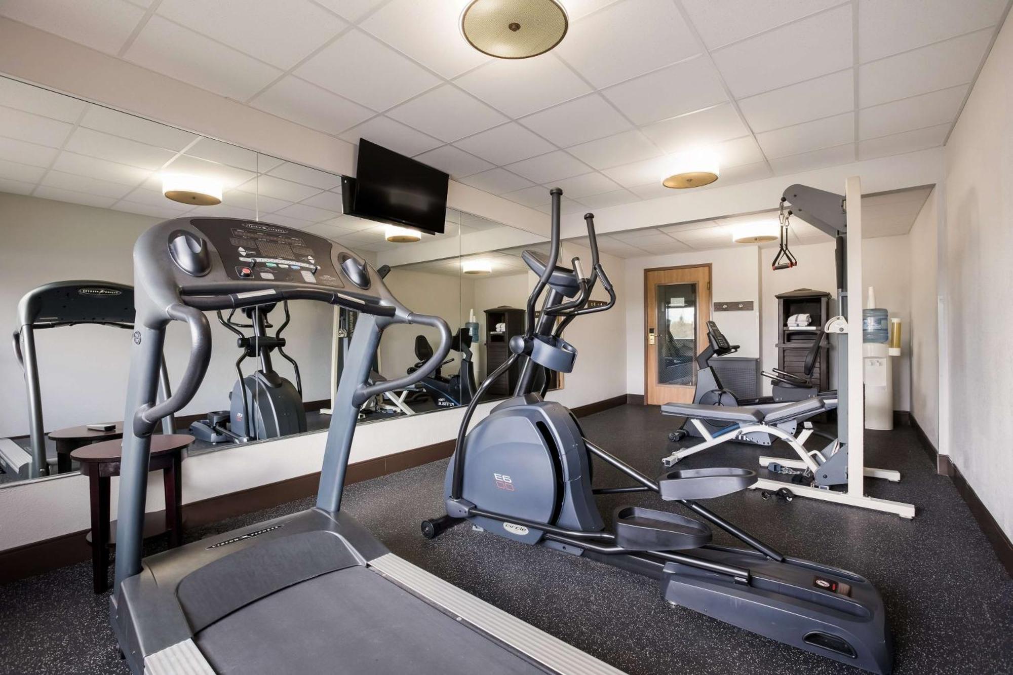 Best Western Kendallville Inn Buitenkant foto