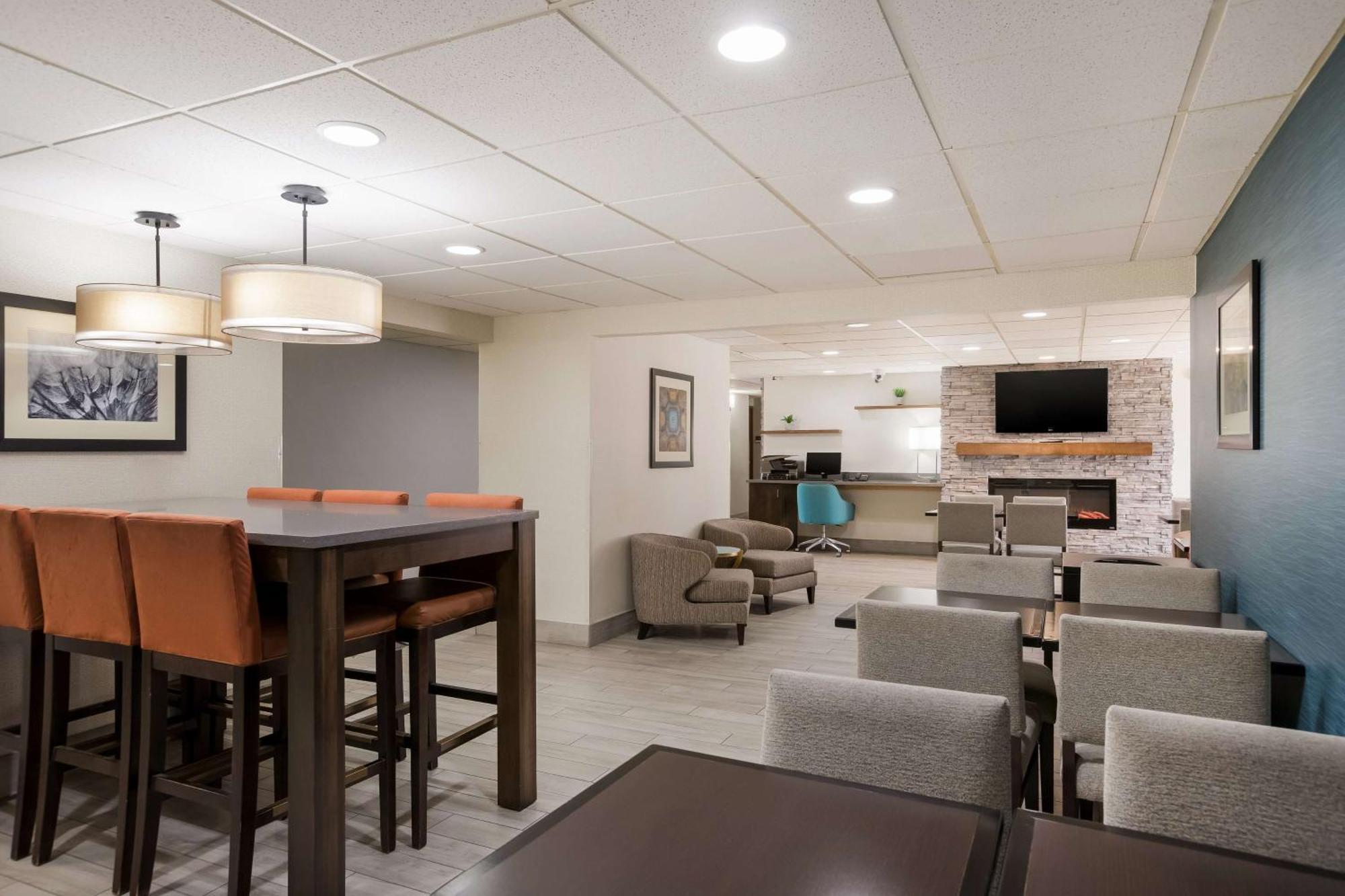 Best Western Kendallville Inn Buitenkant foto