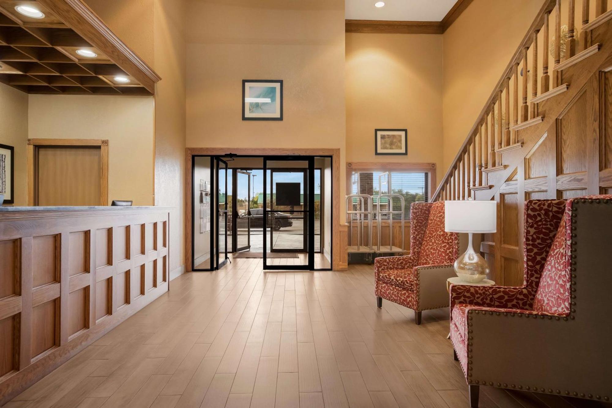 Best Western Kendallville Inn Buitenkant foto
